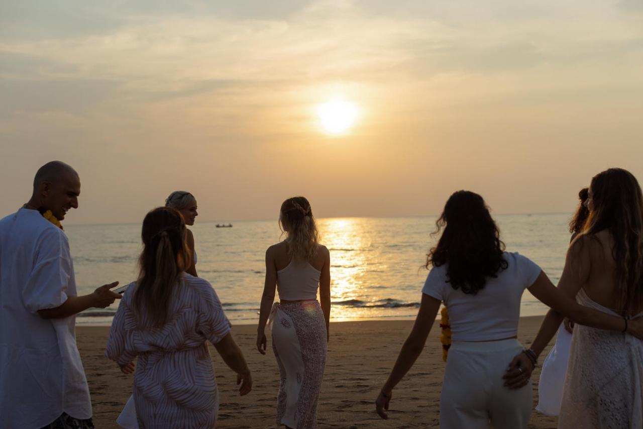 Palm Trees Ayurvedic Heritage Patnem Beach Exterior photo