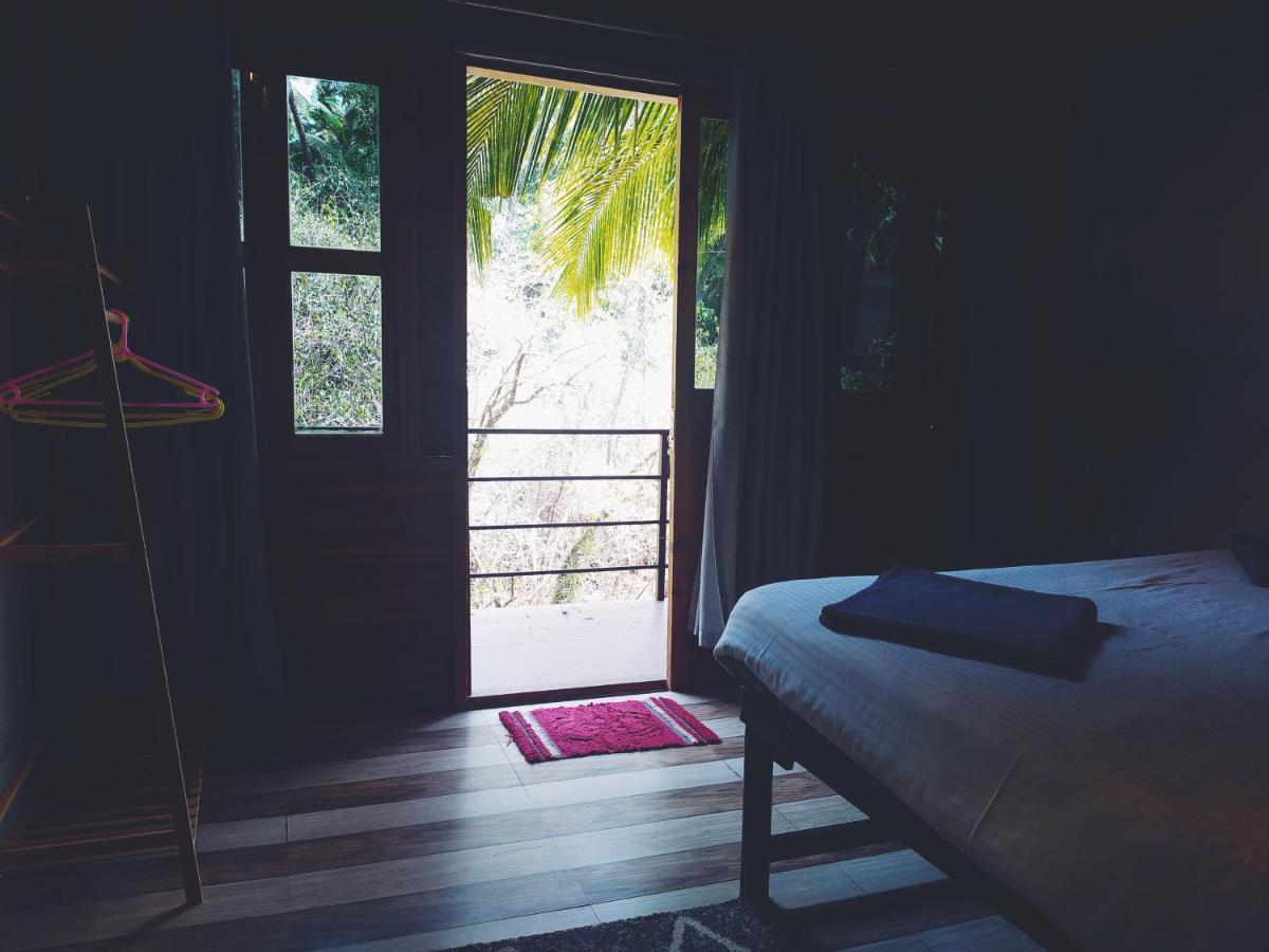 Palm Trees Ayurvedic Heritage Patnem Beach Exterior photo