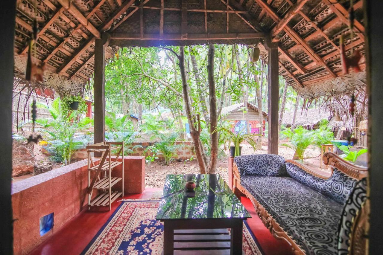 Palm Trees Ayurvedic Heritage Patnem Beach Exterior photo