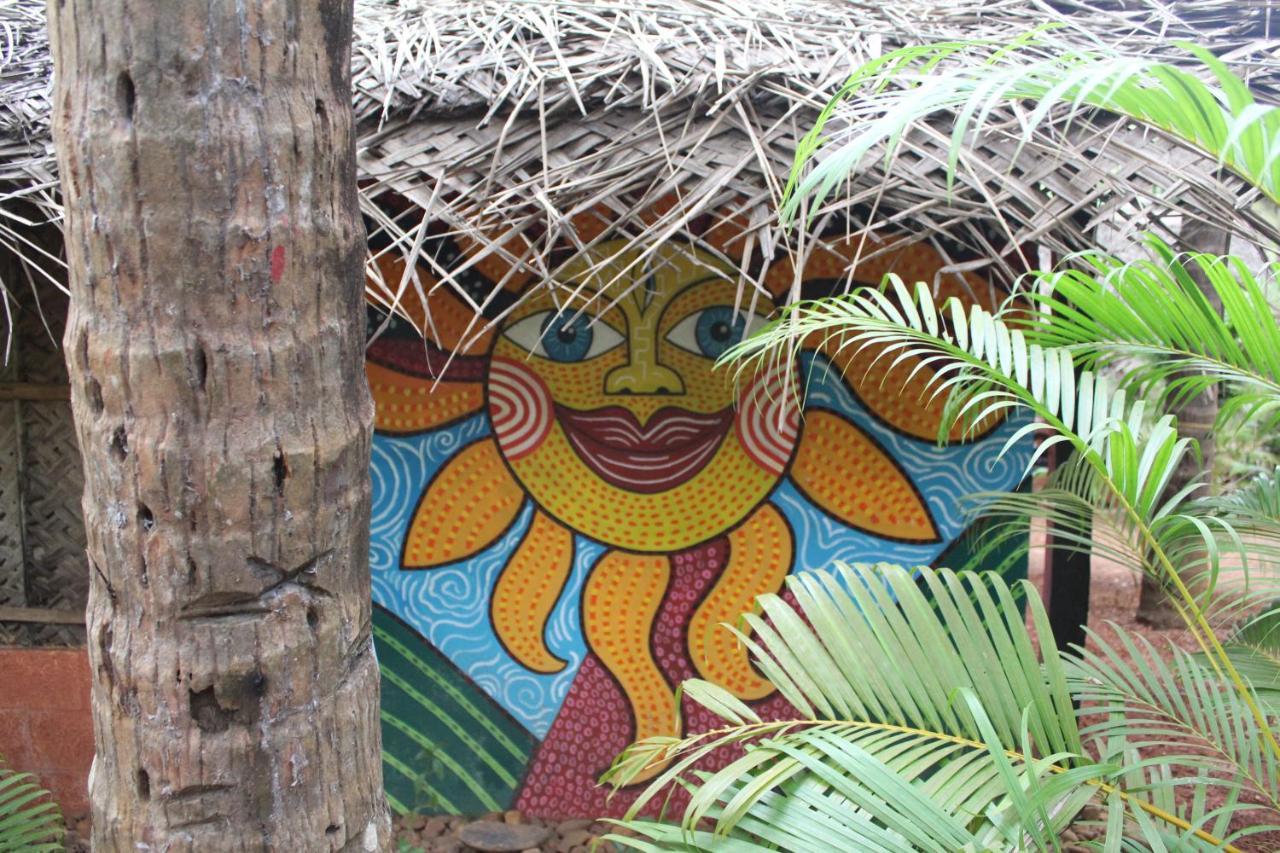 Palm Trees Ayurvedic Heritage Patnem Beach Exterior photo